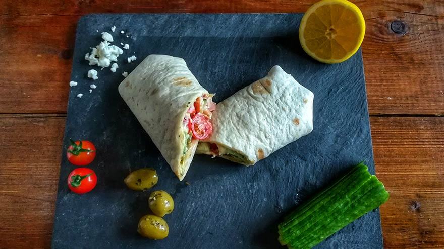 Griekse kipwraps 880x495 - Matchu Sports