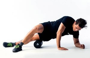 foam-roller-lopersknie