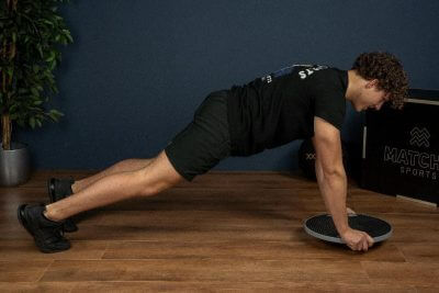 Arm plank | Balance board oefening | Matchu Sports